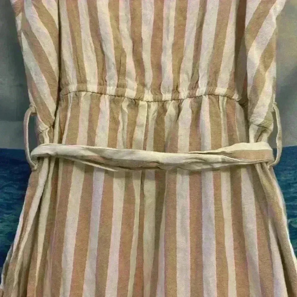 Derek Heart Adjustable Straps Sleeveless Tan & White Striped Romper With Pockets - Picture 13 of 14